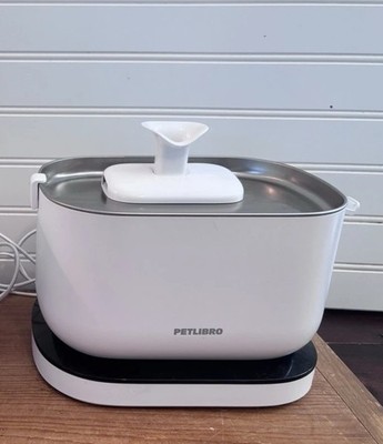 PETLIBRO Automatic Pet Water Fountain 2.5L White-1 Left
