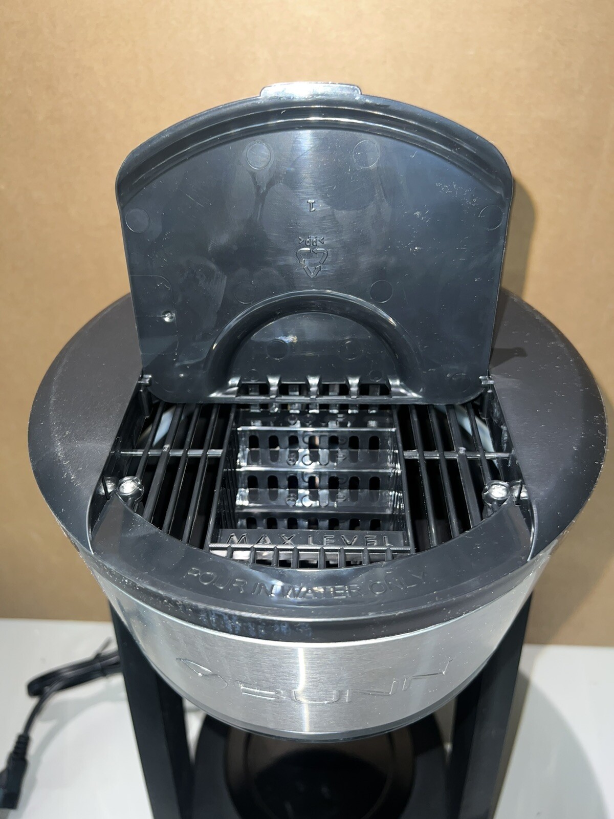 BUNN Heat N Brew Programmable Coffee Maker Only, 10 cup, Missing Funnel