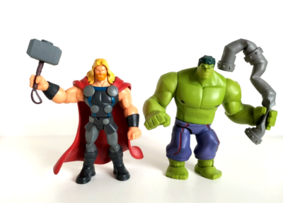 Disney Store Marvel Toybox Figure Set Thor And Hulk Action Figure