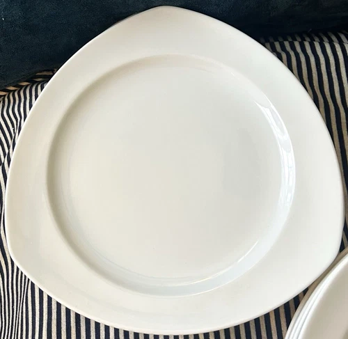 VARIO Set of 4 Triangle Salad Plates Thomas Rosenthal Germany Triangular EUC