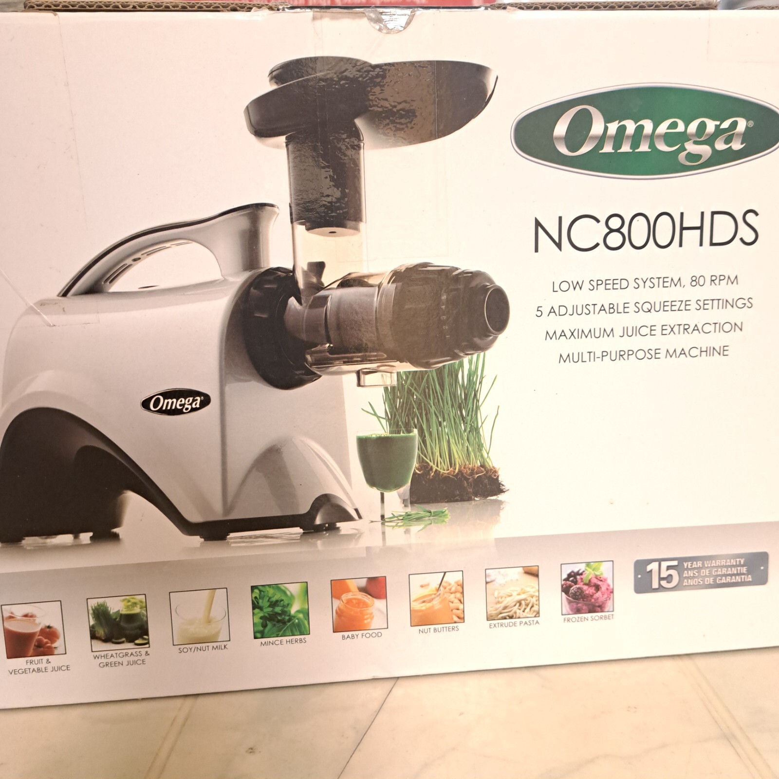 Omega NC800HDS Nutrition System Juicer Extractor Silver SEE VIDEO