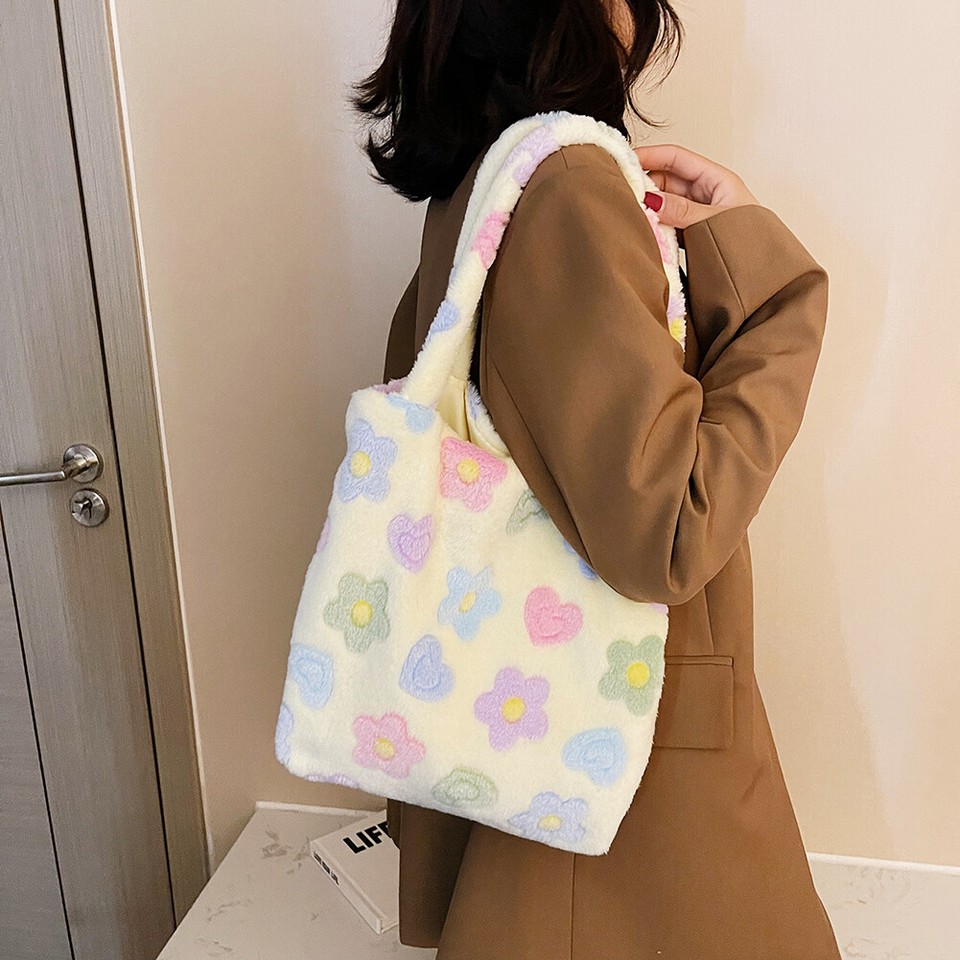 Women Clutch Handbag Autumn Winter Fluffy Underarm Bag Retro Portable