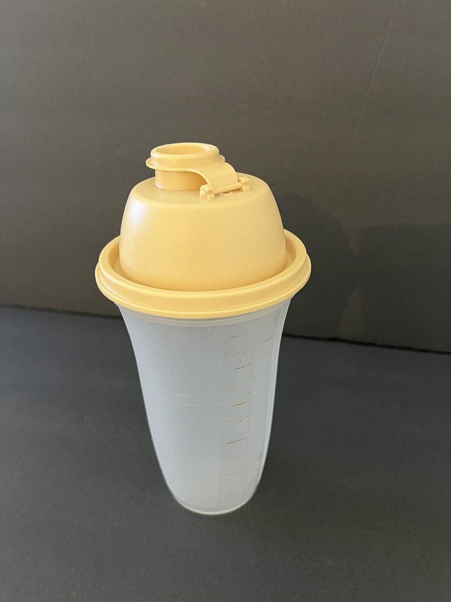 Vintage Tupperware Shaker Gravy Maker | eBay