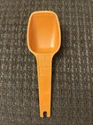 Tupperware #1272 Harvest orange 1 TBSP / 4TSP Replacement Measuring Spoon EUC — photo 1