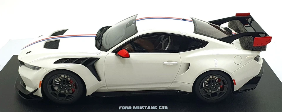 GT Spirit 1/18 Scale Resin GT956 - Ford Mustang GTD - White - Image 4 of 4