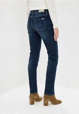 NWT / Armani Exchange Womens J43 Regular Fit Mid Rise Jeans in Navy Size 31R