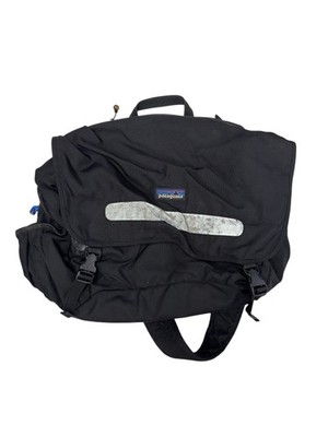 VTG Patagonia 48276 Critical Mass Bag Black Messenger Laptop Nylon