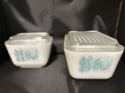 Pyrex  Amish Butterprint 501 B 1.5 cup 502 B 1.5 pint Refrigerator Dish w/ Lids