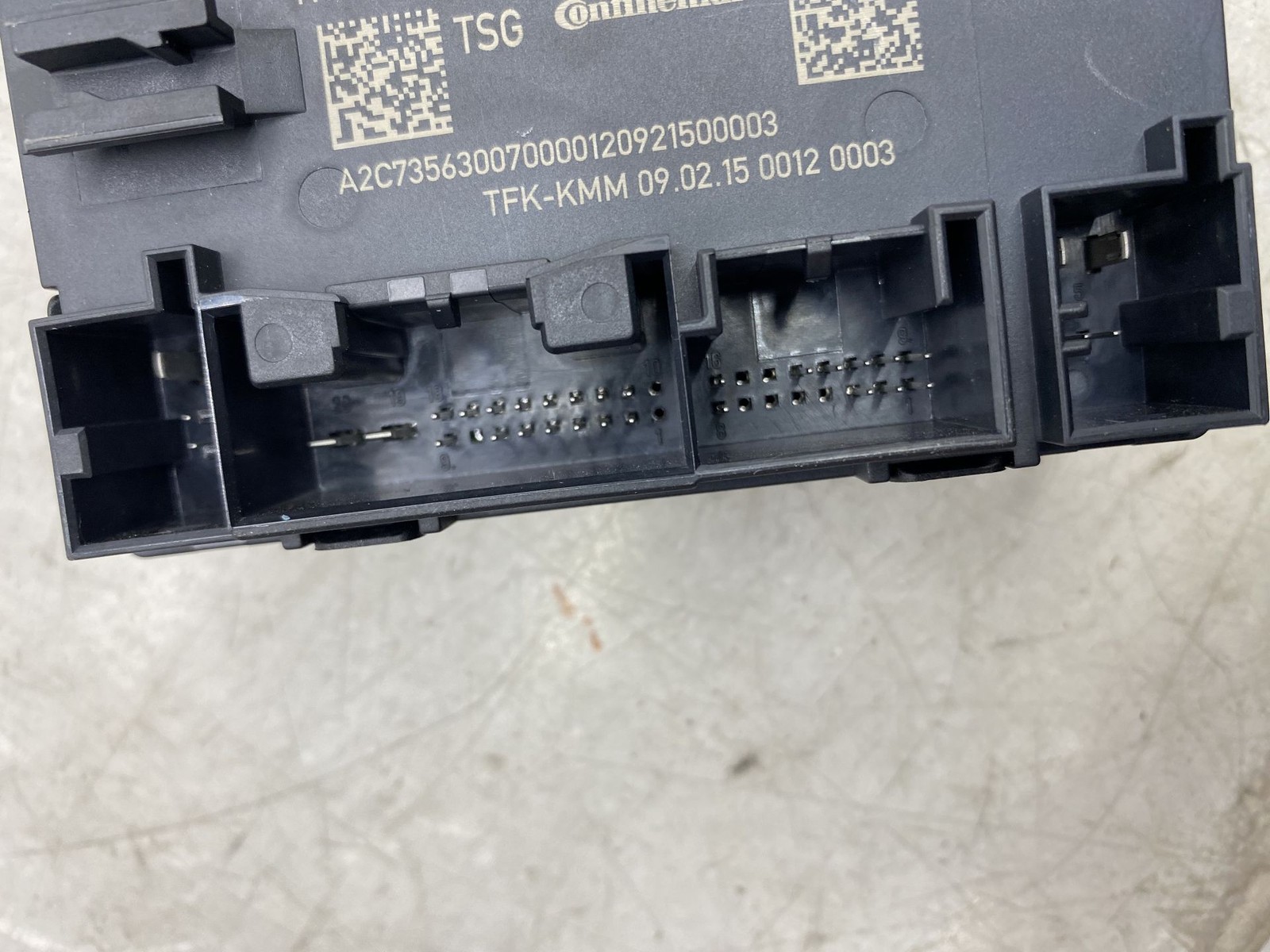 2013-2019 BENTLEY FLYING SPUR OEM REAR LEFT DRIVER SIDE DOOR CONTROL MODULE UNIT