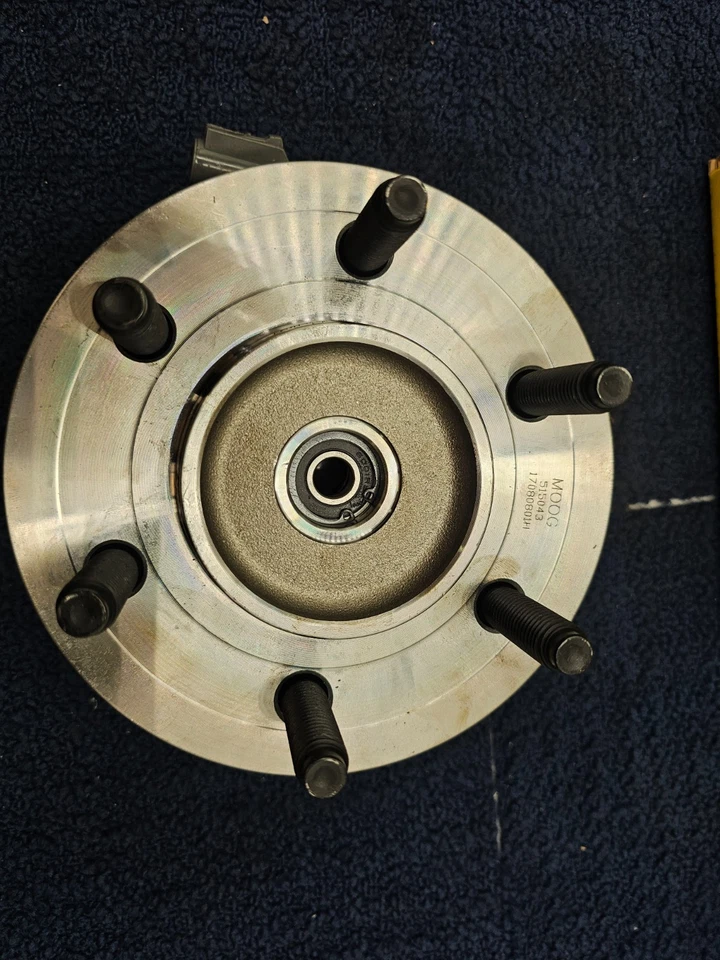 Cojinete y buje de rueda delantera Moog 515043 para Ford Expedition 2001-2006 Foto 2 de 4