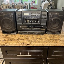 Vintage Sony CD Radio Cassette-Corder CFD-550...