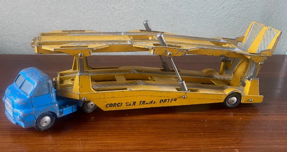 CORGI TOYS BEDFORD CARRIMORE CAR TRANSPORTER 1957 COLORE RARO VERY RARE COLOR - Immagine 3 di 4