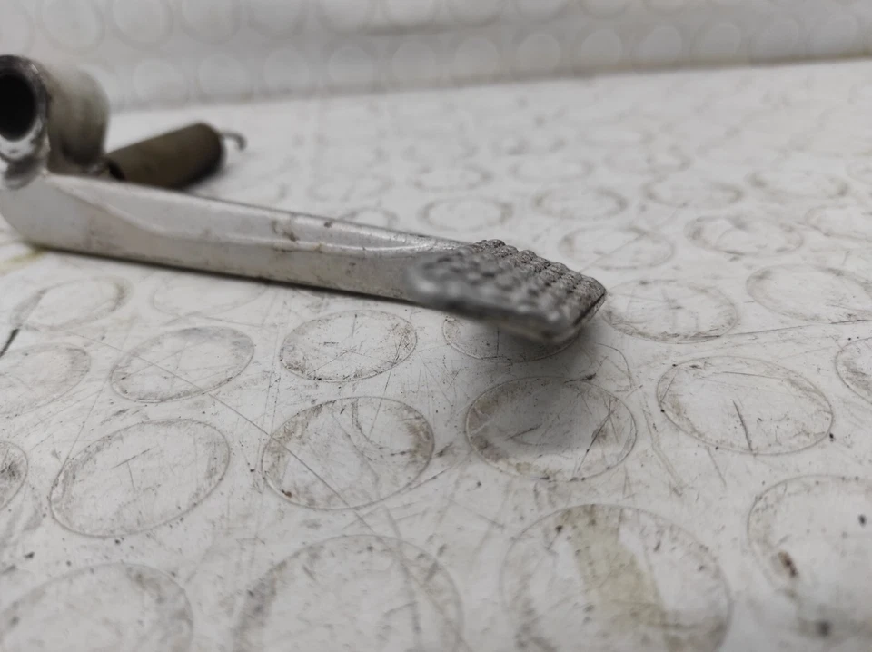 Pedal de freno original Yamaha YZF-R1 2007/2008 4C8272110000 Foto 3 de 4