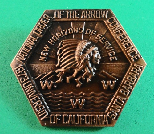 1973 NOAC Metal LOGO PIN - U of CA Santa Barbara - Roll Lock Safety Pin Back - Bild 1 von 6