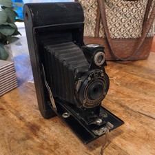 Antique EASTMAN KODAK No. 2A Folding Hawk-Eye Model B Camera