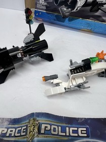 LEGO Space Police: Freeze Ray Frenzy (5970) W/Instruction Manual Box Mini Figs