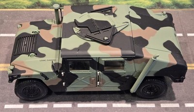 READ** 1/18 Exoto Thunder Trac AM General Military Hummer Diecast