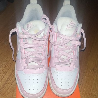 Nike Girls' Pink White Low Top Lace Up Sneakers Flat Heel
