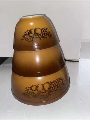 Set Of 3 Vintage PYREX Brown Old Orchard Nesting Mixing Baking Bowls 401 402 403