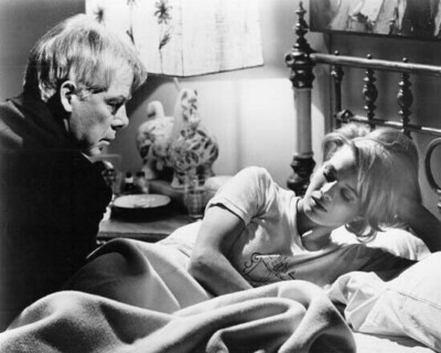 Point Blank Angie Dickinson in bed as Lee Marvin sits with her 5x7 photo