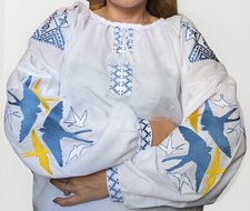 Vyshyvanka Woman Ukrainian embroidery embroidered blouse Sz M Ukraine USA