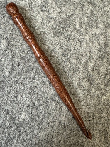 Hand carved Exotic Lace WOOD YARN CROCHET HOOK size H - Picture 2 of 2