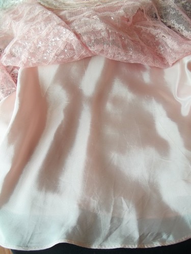 De Colección Concurso Tacón Alto Muñeca Vestido Largo Rosa Vestido Satén Encaje en Capa Volantes - Imagen 9 de 13