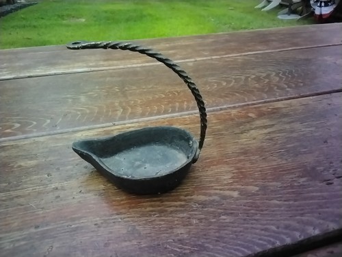 Antike schmiedeeiserne Betty Lampe handgeschmiedeter verdrehter Arm