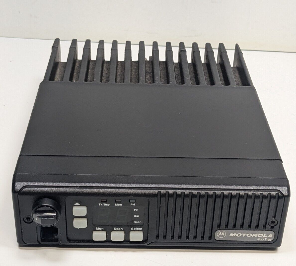 Motorola Radio Transceiver MaxTrac 30-50w / 806-870 Mhz Model