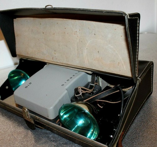 Polaroid Automatic 215 Land Camera with Case 2 Flash Units & Cold Clip Vintage - Picture 6 of 11