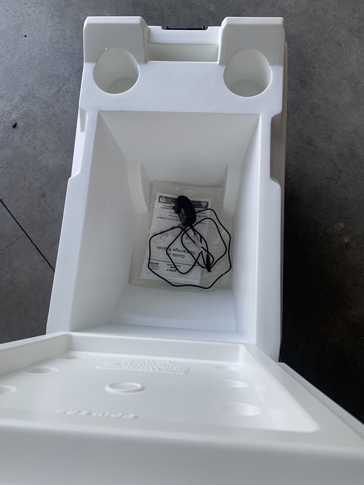 SNAPON TOOLS C3 COOLER BEVERAGE DELIVERY TRUCK W/ REMOTE BLUETOOTH