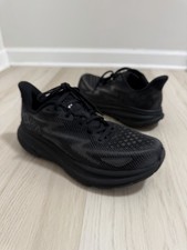 Hoka One One HOKA Men's Clifton 9 Running Shoes Sneakers Triple Black Size 9D
