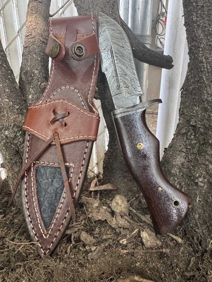 Cuchillo de caza hecho a mano hoja de Damasco cuchillo compacto edc Foto 4 de 4