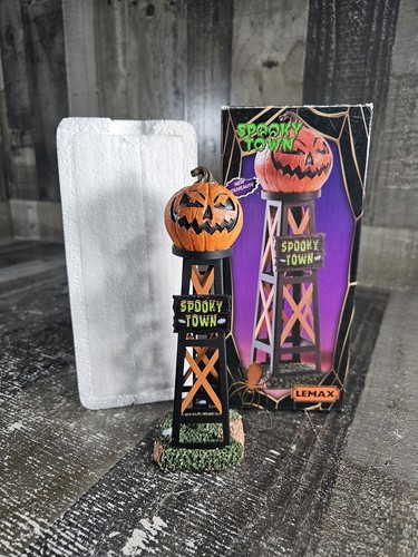 Lemax Spooky Town Evil Pumpkin Water Tower - Picture 1 of 11