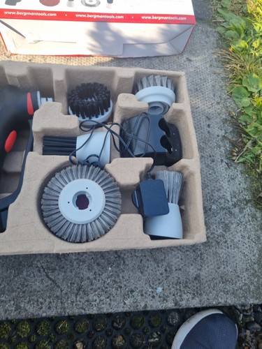 Bergman Pro Handheld Power Scrubber Tool - Zdjęcie 8 z 10