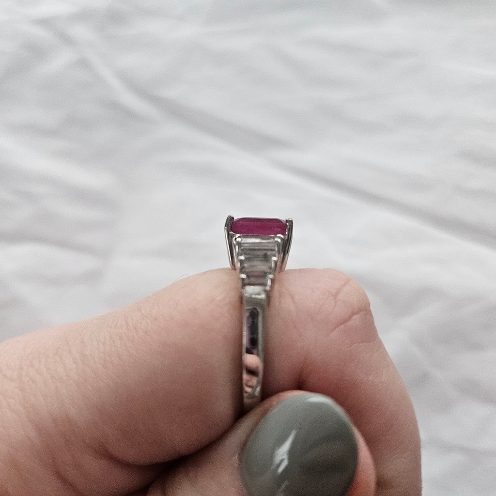 Elegant Silver and Ruby Gemstone Ring - image 3