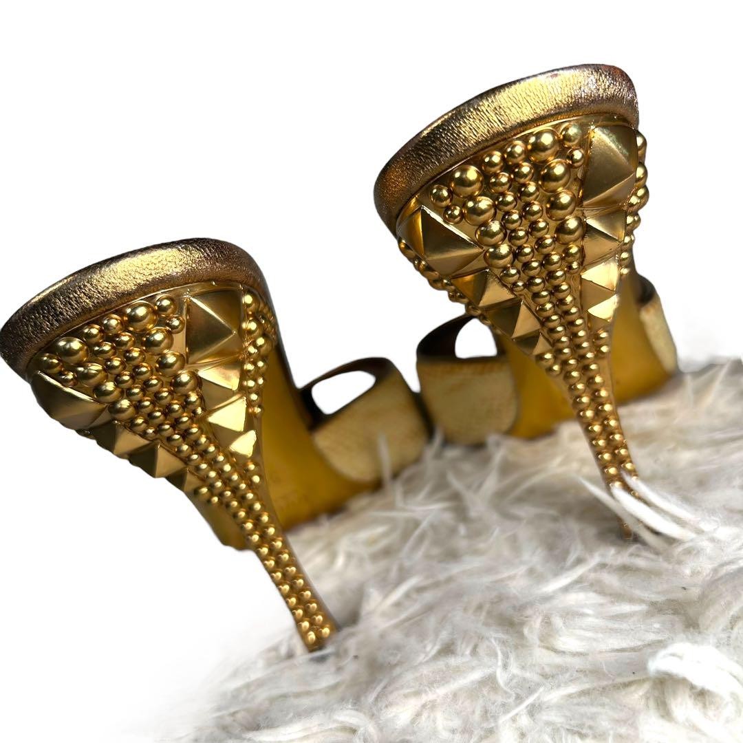 Gucci Python Pattern Gold Pumps Stiletto Heels US… - image 4