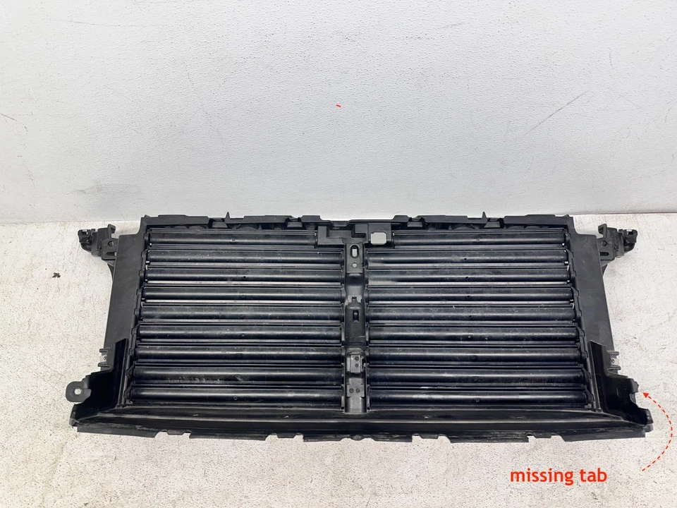 Front Upper Radiator Shutter 18-24 Ford Expedition Lincoln Navigator OEM Canada — 第 4/4 张图片