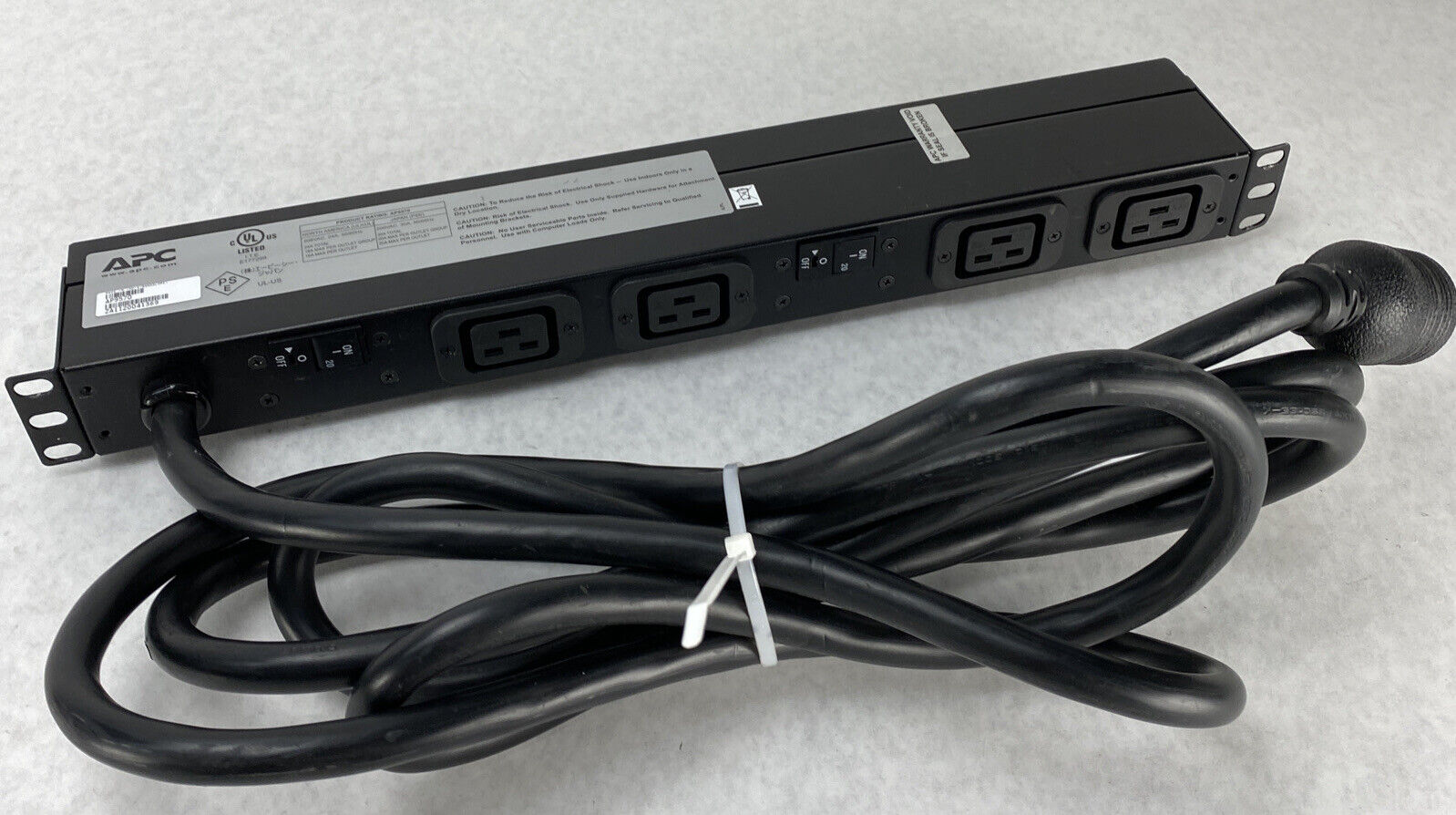 APC AP9570 Basic Rack PDU NEMA L6-30P AC 4 Outlet IEC 320 C19 208V 24A eBay