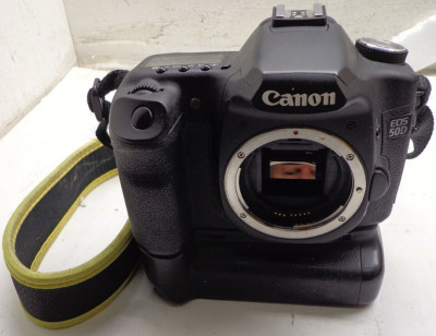 Canon EOS 50D 15.1MP Digital SLR Camera Black (Body Only) w/ BG-50D BATTERY GRIP