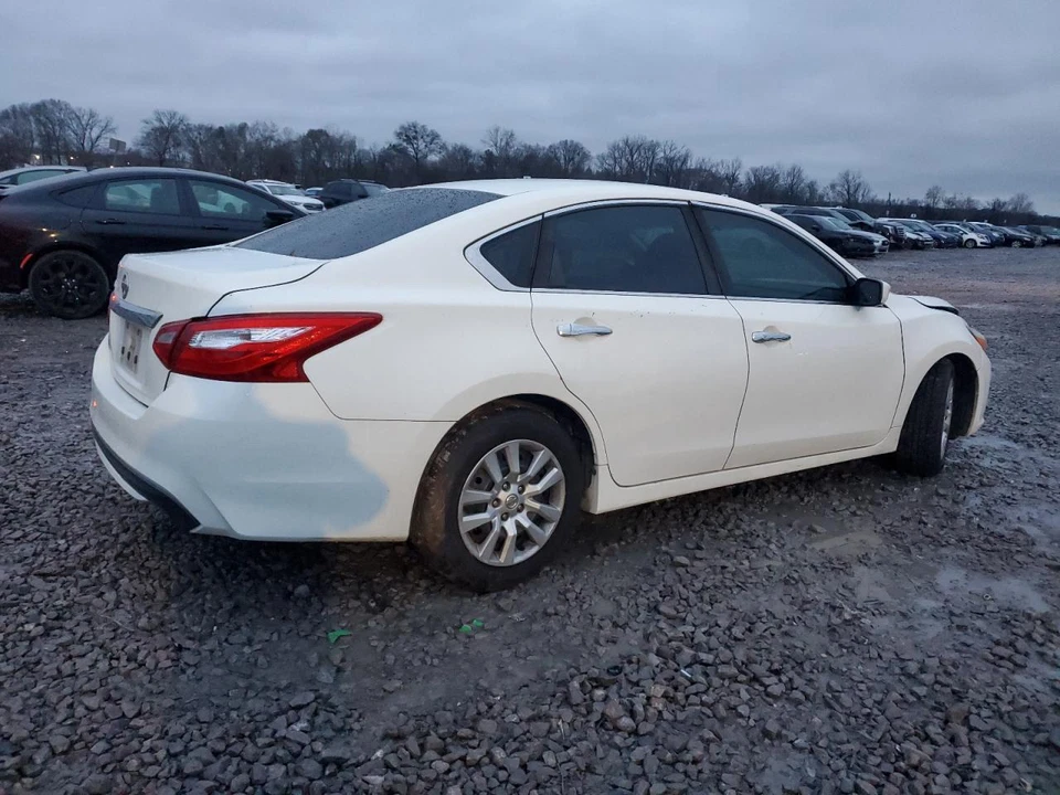 Used Fuel Tank fits: 2016 Nissan Altima from 1/01/16 Grade A Foto 4 de 4