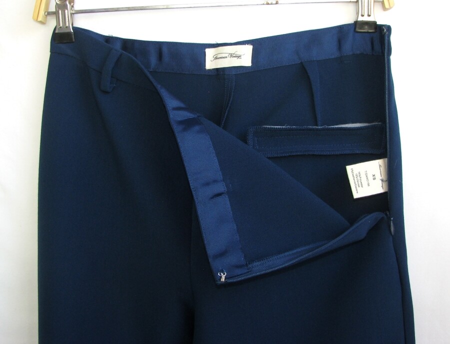 Pantalon Slim Taille Haute Bleu – American Vintage – Taille 34/XS – Très Bon état Occasion