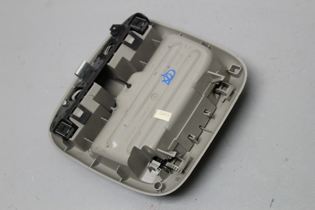 2001-2006 Nissan Sentra Overhead Console Dome Map Light