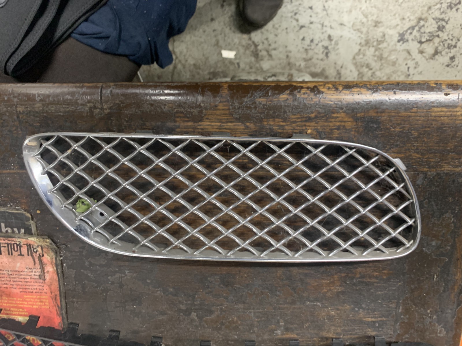 Bentley Continetal GT lower bumper grille 