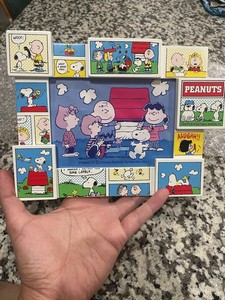 Vintage SANRIO PEANUTS picture Frame Snoopy Charlie Brown