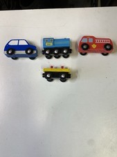 Melissa  Doug Wooden Train Cars 4 pcs 