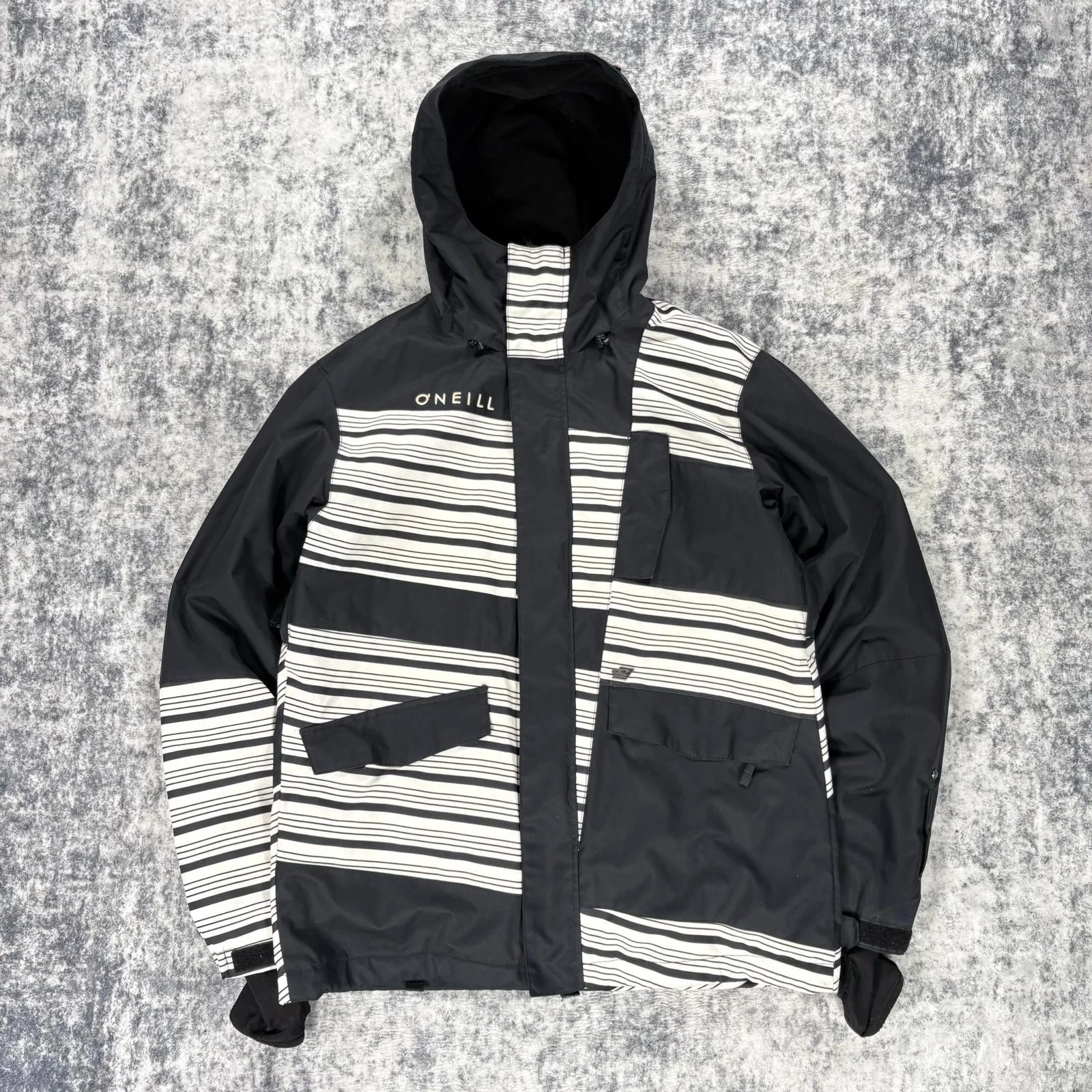 O’Neill Escape Series Black White Ski Snow Jacket Men’s L Hooded Winter Coat
Opens in a new window o