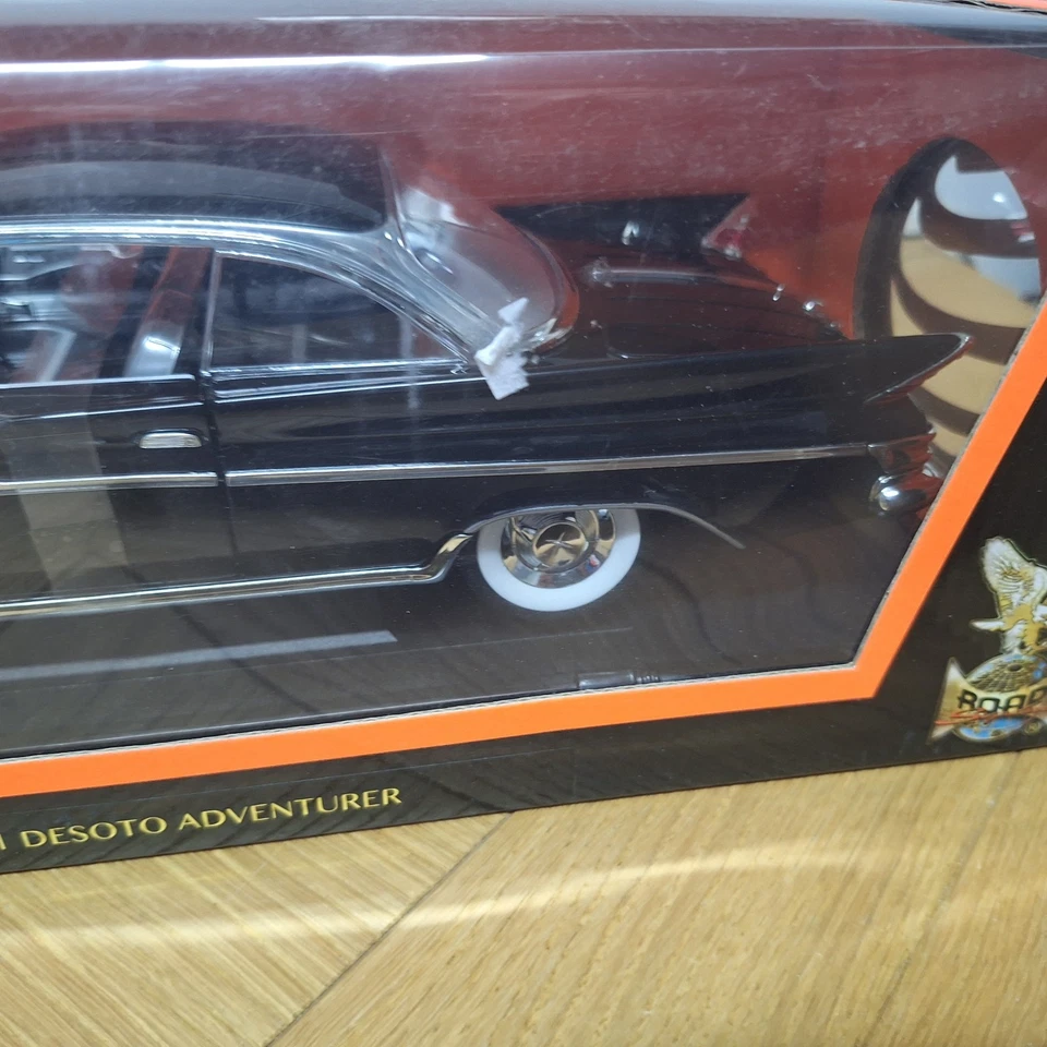 DESOTO ADVENTUREE 1961 MARCA ROAD SIGNATURE 1/18 - Immagine 3 di 4
