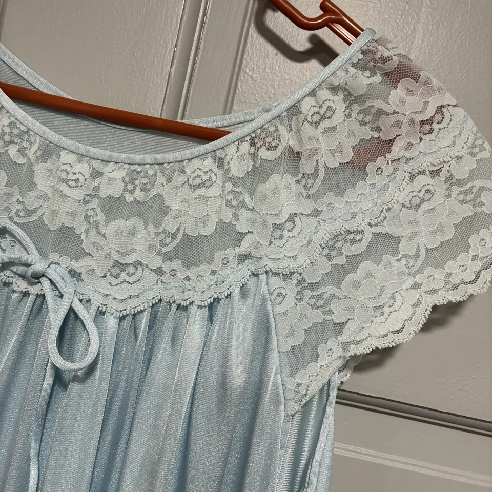 Gilead Women's Lightweight Nylon & Lace Long Length Nightgown Blue Size Small - Image 4 of 4