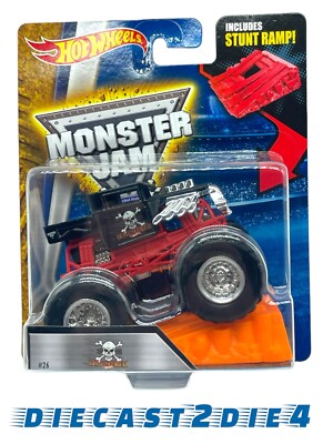 New/Sealed Hot Wheels 2015 Monster Jam BONE SHAKER #26 with stunt ramp HTF!